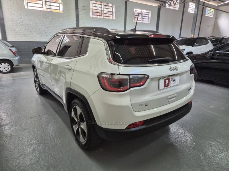 JEEP - COMPASS - 2016/2017 - Branca - R$ 89.900,00