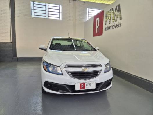CHEVROLET - PRISMA - 2013/2014 - Branca - R$ 47.900,00