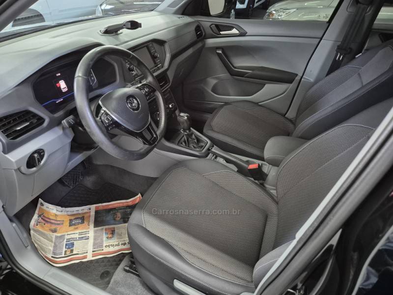 VOLKSWAGEN - T-CROSS - 2019/2020 - Preta - R$ 91.000,00