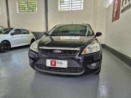 FORD - FOCUS - 2012/2013 - Preta - R$ 46.500,00