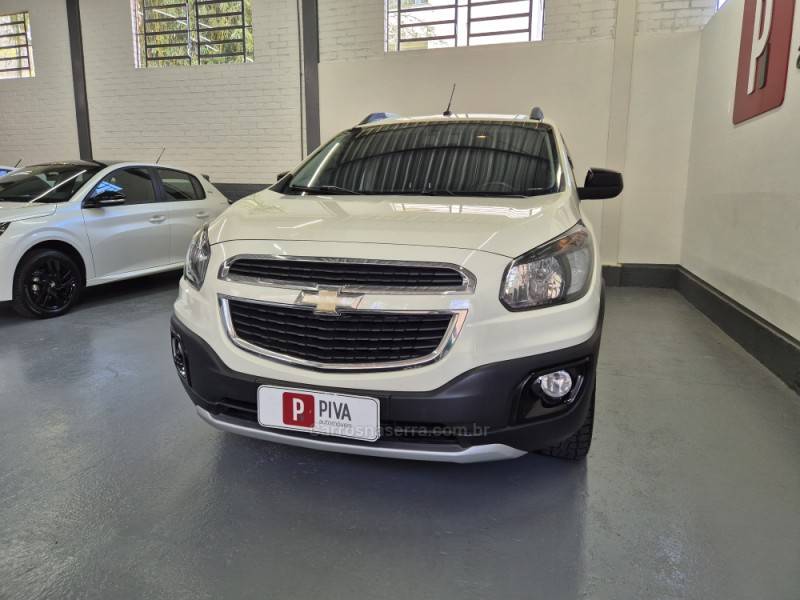 CHEVROLET - SPIN - 2016/2016 - Branca - R$ 61.000,00