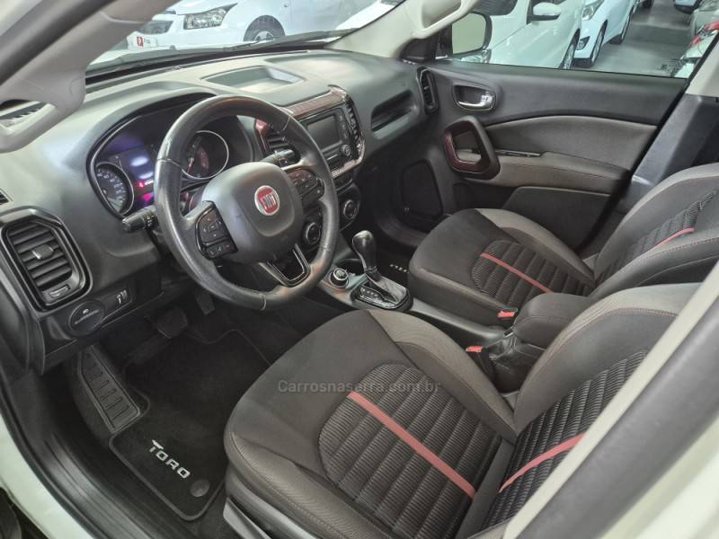 FIAT - TORO - 2019/2019 - Branca - R$ 99.800,00