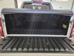 CHEVROLET - S10 - 2022/2023 - Branca - R$ 209.900,00