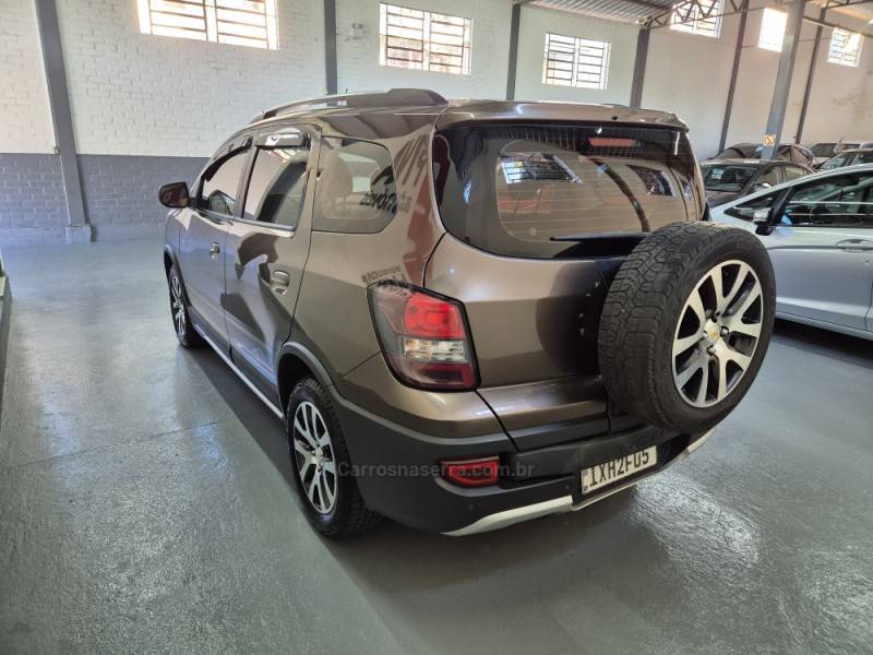 CHEVROLET - SPIN - 2016/2016 - Cinza - R$ 64.900,00