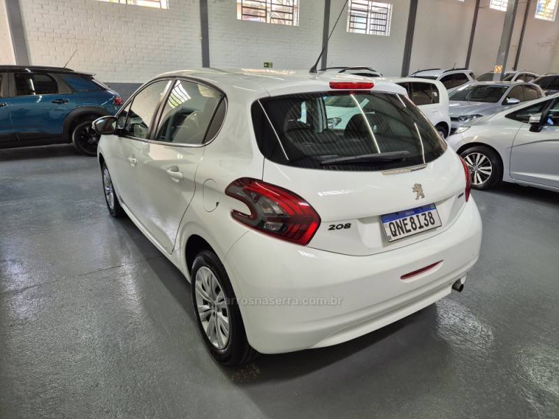 PEUGEOT - 208 - 2017/2018 - Branca - R$ 43.900,00