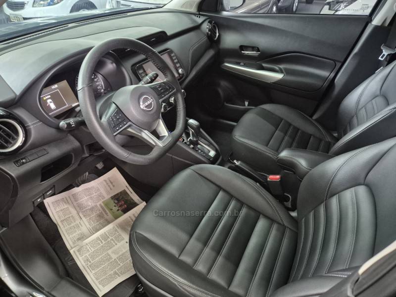 NISSAN - KICKS - 2023/2024 - Cinza - R$ 116.900,00