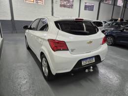 CHEVROLET - ONIX - 2019/2019 - Branca - R$ 63.900,00