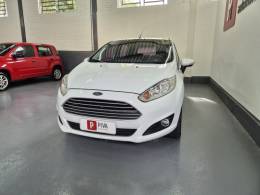 FORD - FIESTA - 2015/2015 - Branca - R$ 47.800,00
