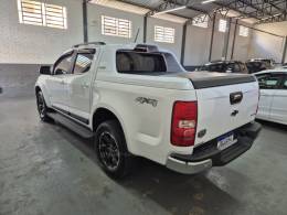 CHEVROLET - S10 - 2022/2023 - Branca - R$ 209.900,00