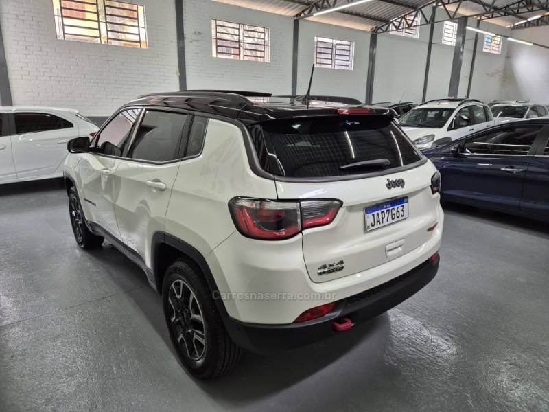 JEEP - COMPASS - 2020/2021 - Branca - R$ 129.900,00