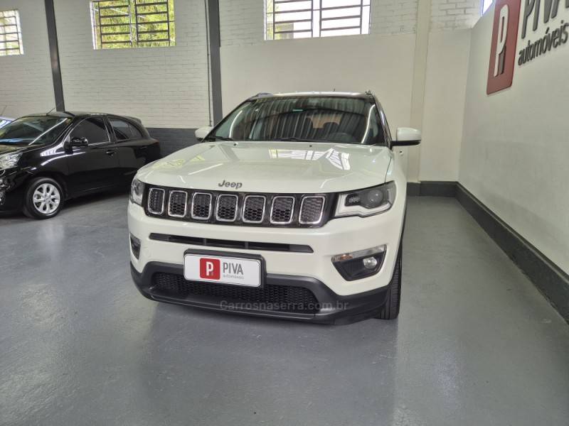 JEEP - COMPASS - 2016/2017 - Branca - R$ 89.900,00
