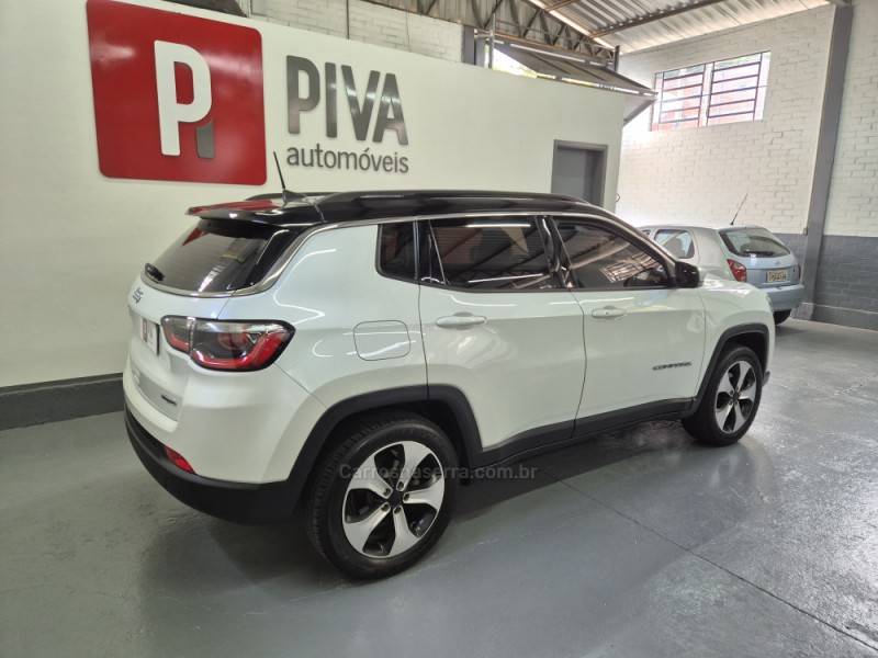 JEEP - COMPASS - 2016/2017 - Branca - R$ 89.900,00