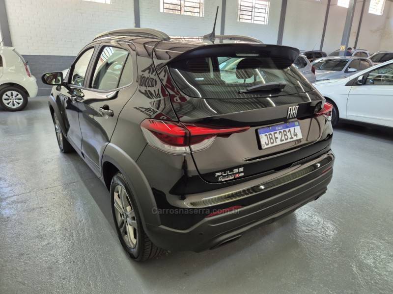 FIAT - PULSE - 2022/2022 - Preta - R$ 89.900,00