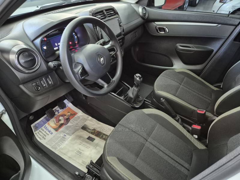 RENAULT - KWID - 2023/2024 - Branca - R$ 62.500,00