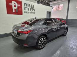 TOYOTA - COROLLA - 2018/2018 - Cinza - R$ 104.500,00
