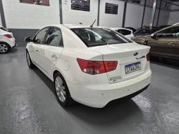 KIA MOTORS - CERATO - 2012/2013 - Branca - R$ 53.900,00