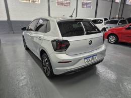 VOLKSWAGEN - POLO - 2023/2024 - Prata - R$ 102.500,00