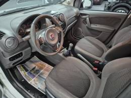 FIAT - PALIO - 2014/2015 - Branca - R$ 43.500,00