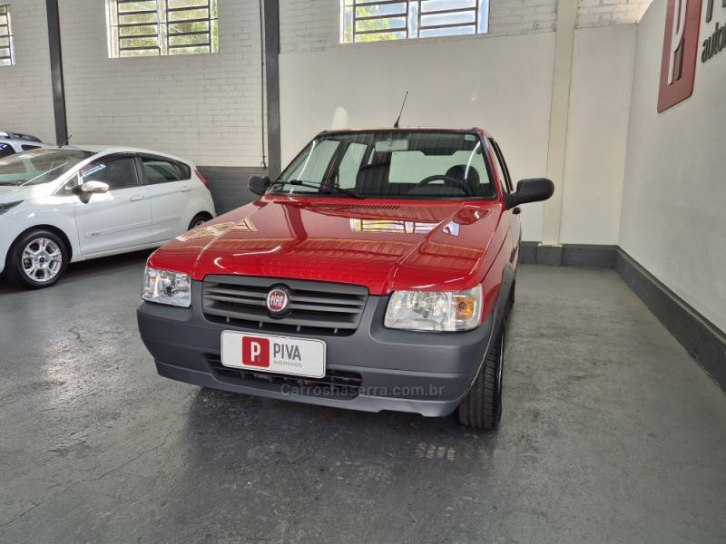 FIAT - UNO - 2011/2012 - Vermelha - R$ 32.500,00