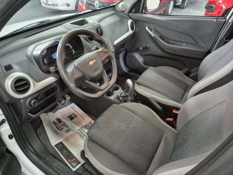 CHEVROLET - MONTANA - 2015/2016 - Branca - R$ 49.500,00
