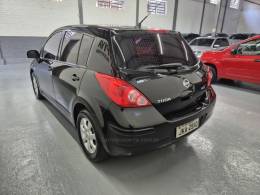 NISSAN - TIIDA - 2010/2011 - Preta - R$ 32.500,00