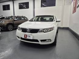 KIA MOTORS - CERATO - 2012/2013 - Branca - R$ 53.900,00
