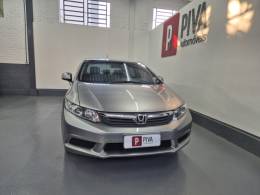 HONDA - CIVIC - 2013/2014 - Prata - R$ 67.900,00