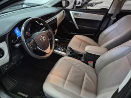 TOYOTA - COROLLA - 2018/2018 - Cinza - R$ 104.500,00