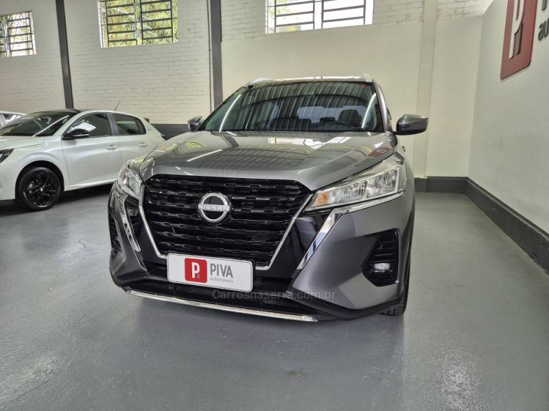NISSAN - KICKS - 2023/2024 - Cinza - R$ 116.900,00