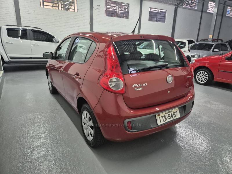 FIAT - PALIO - 2012/2013 - Vermelha - R$ 39.900,00
