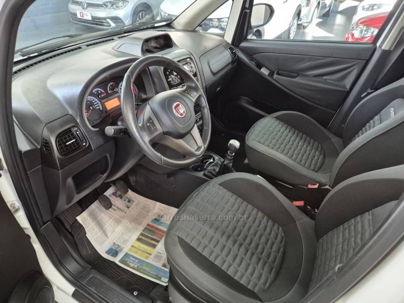 FIAT - IDEA - 2013/2014 - Branca - R$ 42.900,00