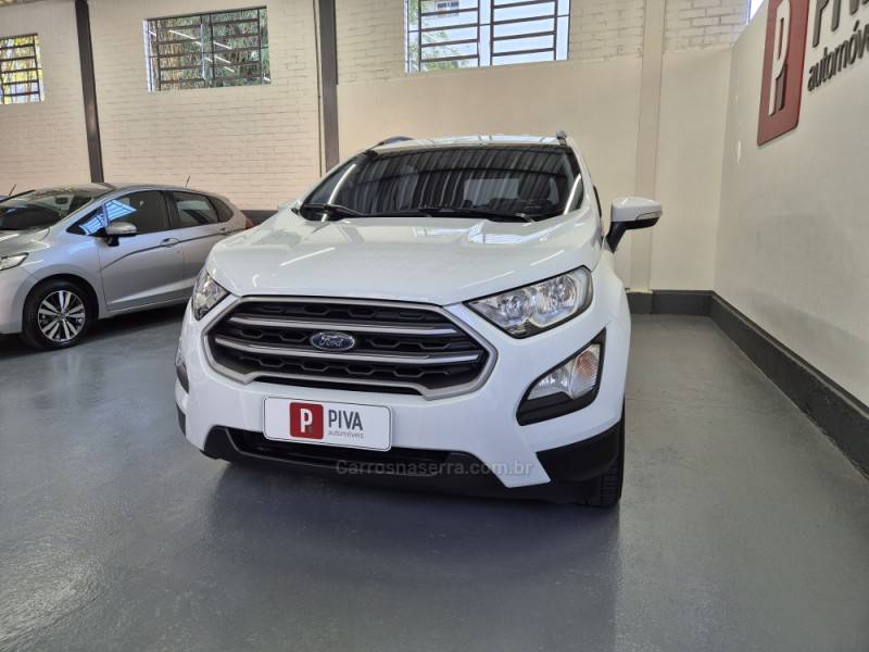 FORD - ECOSPORT - 2017/2018 - Branca - R$ 71.900,00