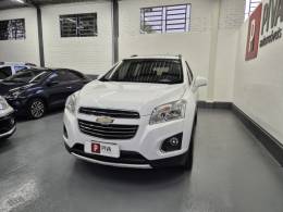 CHEVROLET - TRACKER - 2016/2016 - Branca - R$ 75.900,00