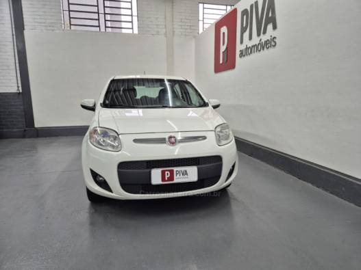 FIAT - PALIO - 2014/2015 - Branca - R$ 43.500,00