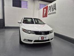 KIA MOTORS - CERATO - 2012/2013 - Branca - R$ 53.900,00