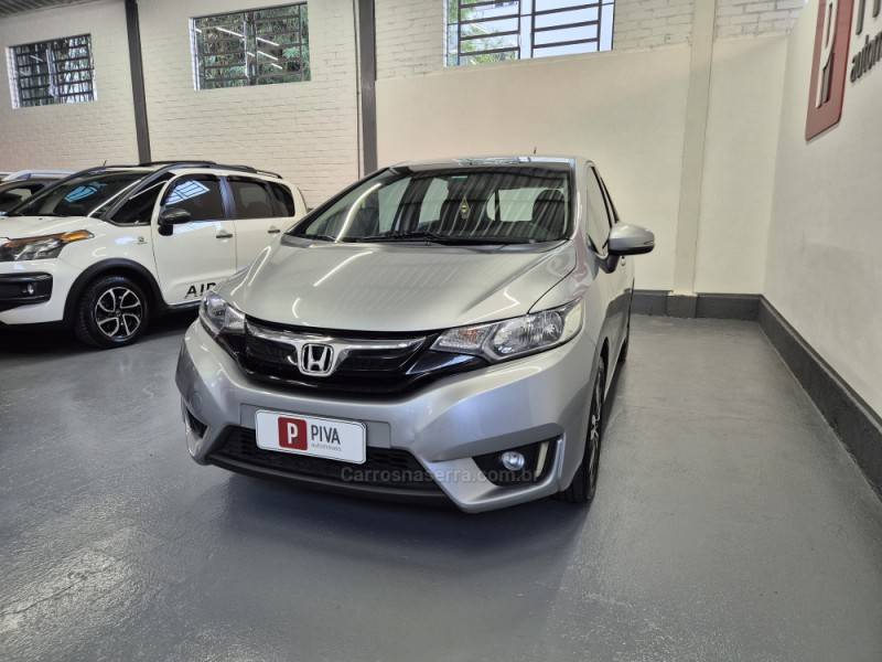 HONDA - FIT - 2017/2017 - Prata - R$ 75.900,00
