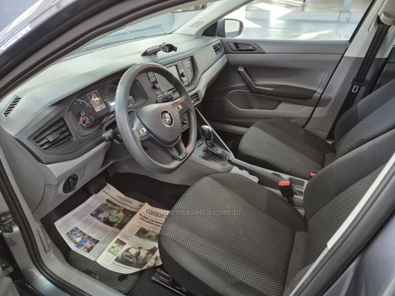 VOLKSWAGEN - VIRTUS - 2018/2019 - Cinza - R$ 73.900,00