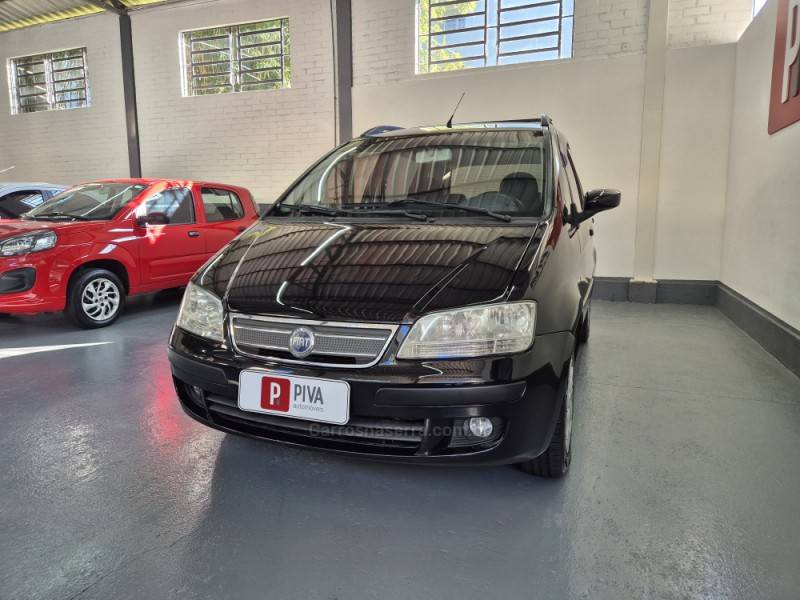 FIAT - IDEA - 2007/2008 - Preta - R$ 28.500,00