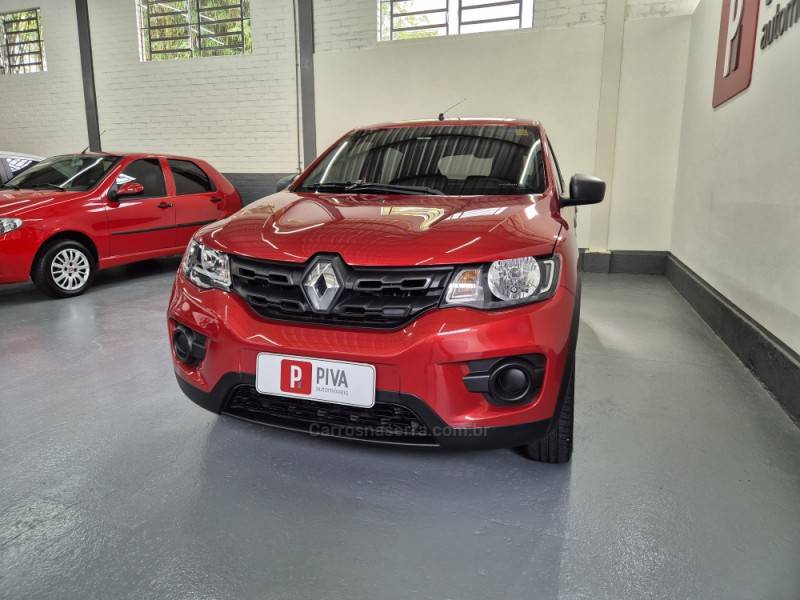 RENAULT - KWID - 2021/2022 - Vermelha - R$ 48.500,00