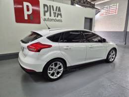 FORD - FOCUS - 2018/2018 - Branca - R$ 74.900,00