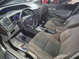 HONDA - CIVIC - 2013/2014 - Prata - R$ 67.900,00